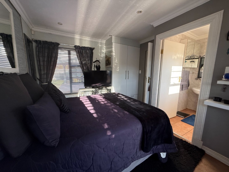 4 Bedroom Property for Sale in Melodie North West